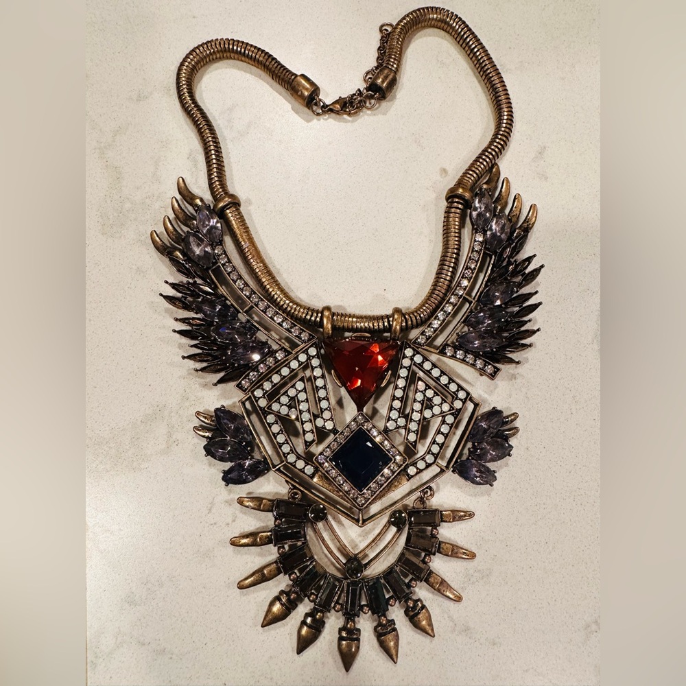 Elegant Gold and Colorful Stones Statement Necklace
